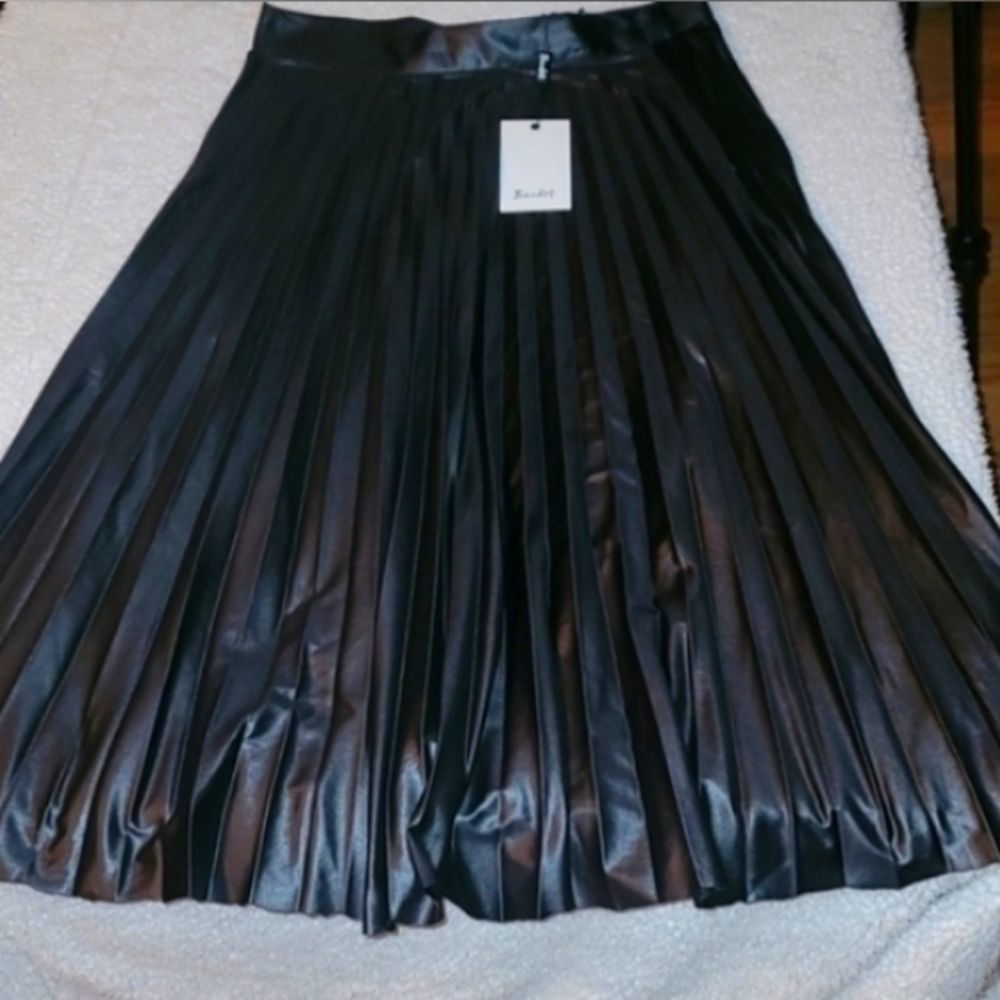 Bardot Rada Pleat Skirt